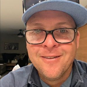 Meet your Posher, Todd